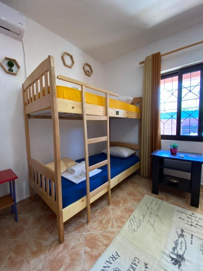 The Hood - Shkodra Backpackers Hostel Exterior foto